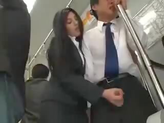 Asiatisch handjob im öffentlich bus, kostenlos öffentlich rohr porno video 08 | xhamster