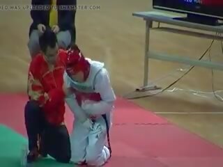 Taekwondo 胸围 结束 该 战斗, 自由 战斗 xxx 色情 视频 f6